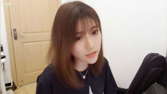 如风的smile发布了一个斗鱼视频2019-08-18