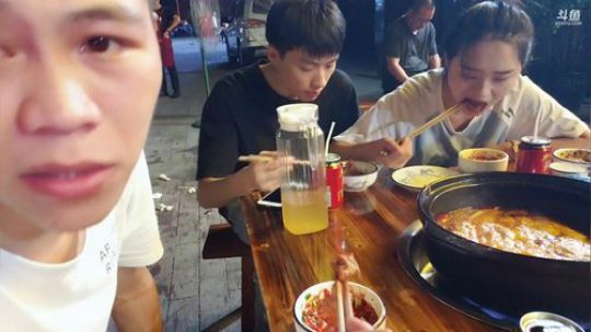 美食行，牛杂火锅 2019-08-17 21点场