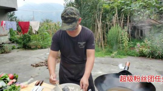 高山人家乡民的晚餐(≧ω≦)/ 2019-08-19 16点场