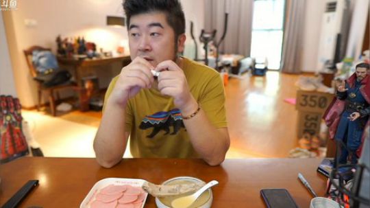 哆啦爱梦梦发布了一个斗鱼视频2019-08-21