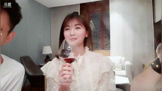 火轮星丶瓜小皮发布了一个斗鱼视频2019-08-21
