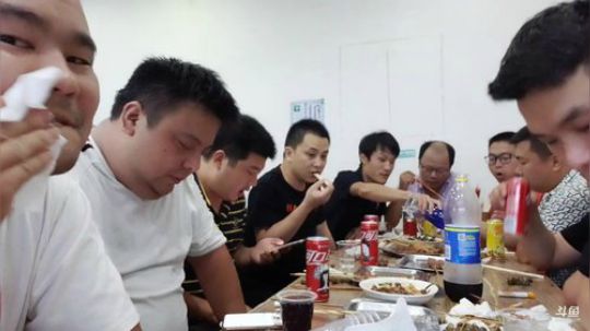 大哥送上门&amp;#039; 2019-08-23 00点场