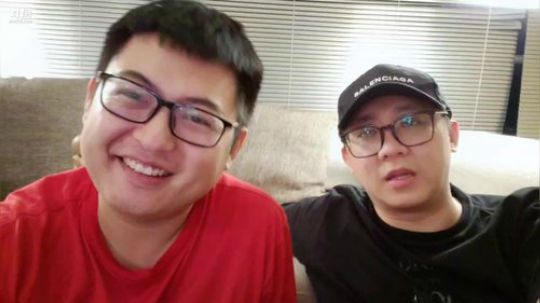 我在斗鱼看小鱼小鱼吃虾米直播户外