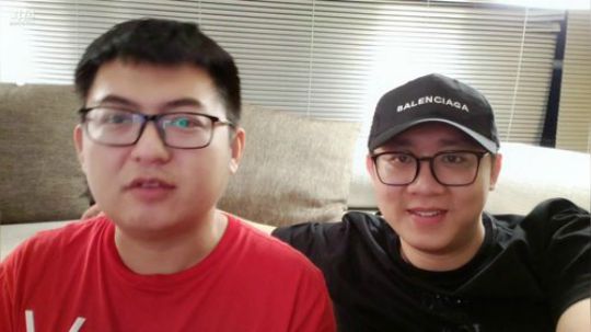 我在斗鱼看小鱼小鱼吃虾米直播户外