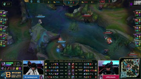 我在斗鱼看英雄联盟赛事直播英雄联盟