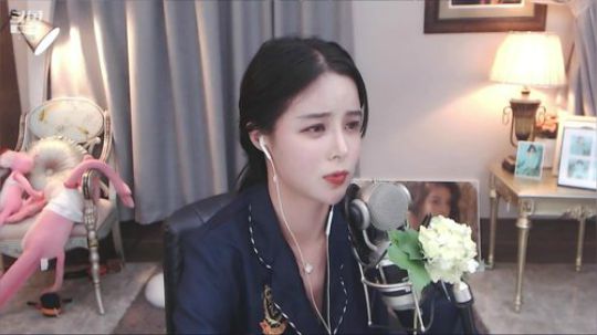 苏恩： 晚上好哟 2019-08-25 01点场