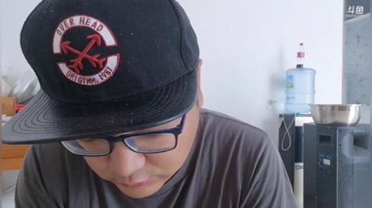 哆啦爱梦梦发布了一个斗鱼视频2019-08-27