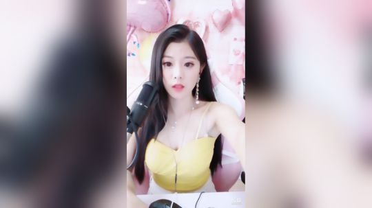 我在斗鱼看可爱christina直播颜值