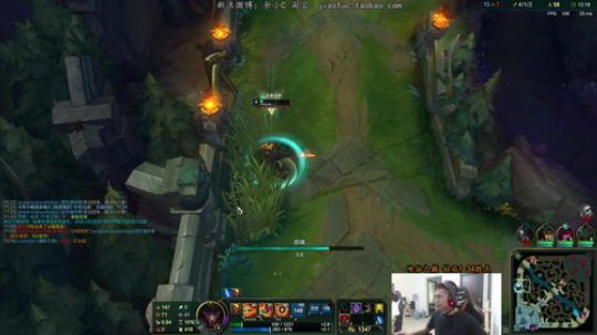 我在斗鱼看余小C真的很强直播英雄联盟