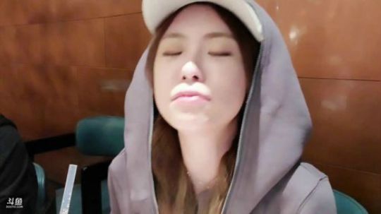 藤一的小幸运发布了一个斗鱼视频2019-09-01