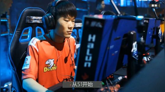 铁血丶苟且君发布了一个斗鱼视频2019-09-01