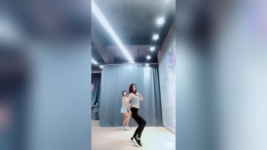 阿华丨Awa丶发布了一个斗鱼视频2019-09-01