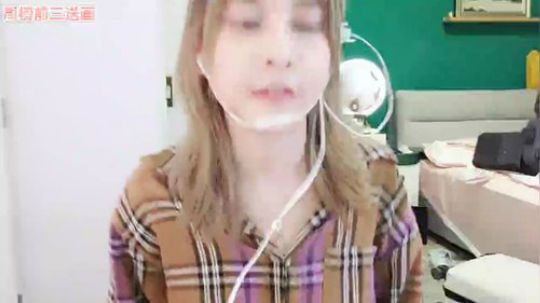 烙铁扎心了发布了一个斗鱼视频2019-09-05