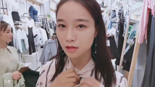 肖淑洁生命中的光和盐发布了一个斗鱼视频2019-09-06