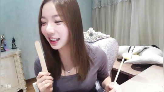 小姨子：嗯啊我来啦 2019-09-07 19点场