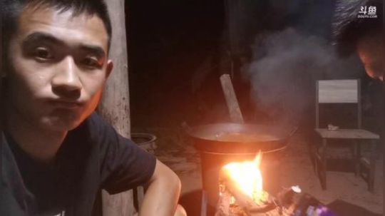 【超级粉丝团】荒野厨神之极品卤大肠 2019-09-01 21点场