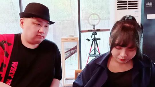 老克幽灵行动和战争机器5 2019-09-04 17点场