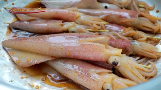 柬埔寨小姐姐 美味特烤鱿鱼烹饪-来自海洋的五花肉