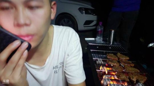 来吃串串发布了一个斗鱼视频2019-09-09