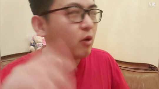 我在斗鱼看火力堂主直播户外
