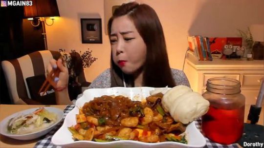 【Dorothy吃播】麻辣虾仁加宽粉-