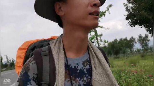 我在斗鱼看许文强户外直播乡野