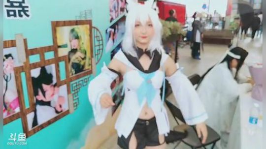 烙铁扎心了发布了一个斗鱼视频2019-09-13