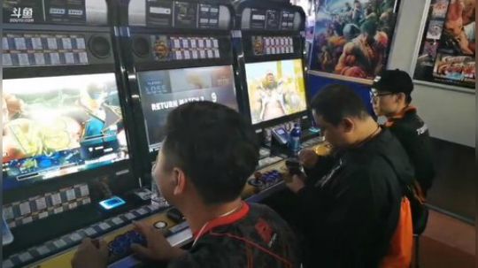 直播：小孩宰割地球佬来到了东京街机。。 2019-09-14 21点场