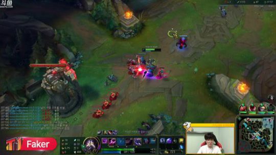 我在斗鱼看T1直播faker直播英雄联盟