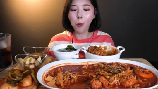 【Eat with boki】 辣炒海鲜+拌饭