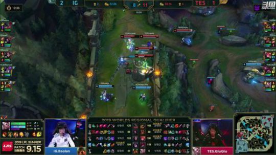 我在斗鱼看英雄联盟赛事直播英雄联盟