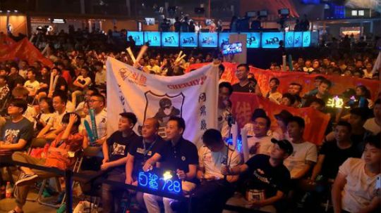 铁血丶苟且君发布了一个斗鱼视频2019-09-18