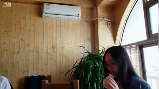 科头溜子发布了一个斗鱼视频2019-09-20