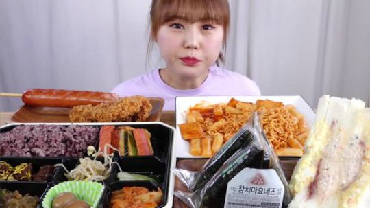 【G-NI】 辣炒年糕火鸡面+便当盒