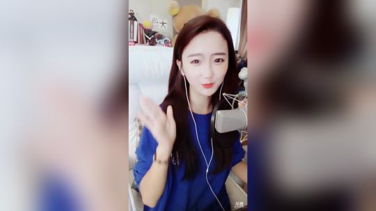 登月团丶离去发布了一个斗鱼视频2019-09-23