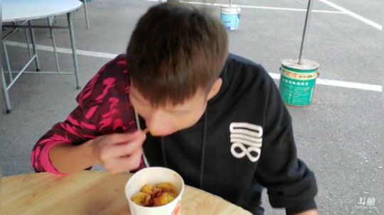 万州全亚洲最大瀑布 2019-09-25 17点场