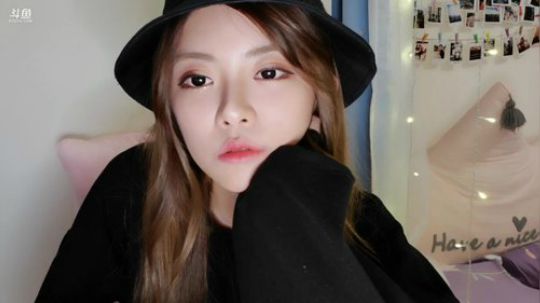 圆园团团发布了一个斗鱼视频2019-09-25