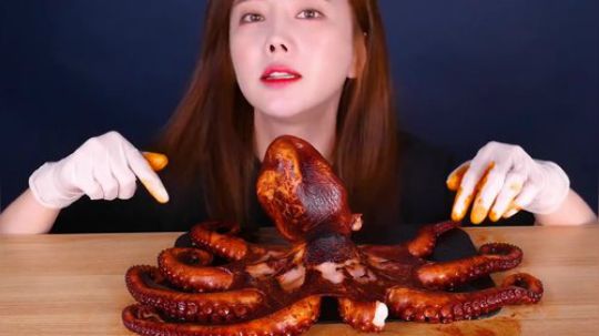 【Ssoyoung】  章鱼  就要吃新鲜的