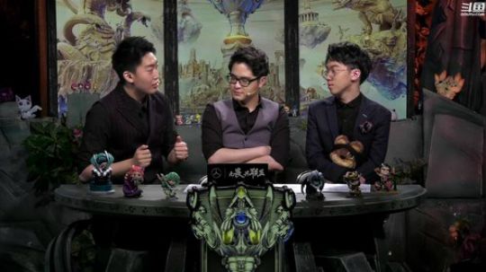 我在斗鱼看英雄联盟赛事直播英雄联盟