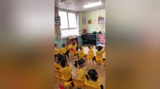 分享备用：西安小孩被老师问道过生日情况，看看他们怎么说？