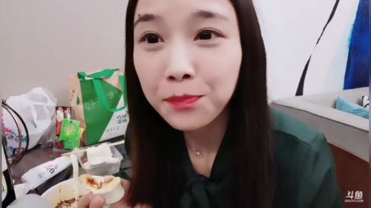 我本善良72发布了一个斗鱼视频2019-09-27