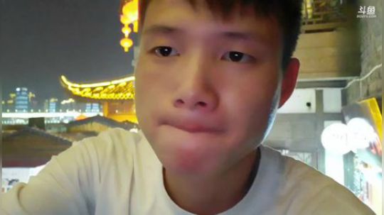 重庆晚上7点30分pk 2019-09-27 19点场