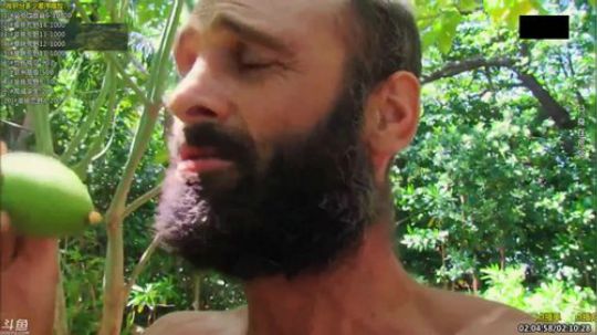 户外遛狗王飞哥发布了一个斗鱼视频2019-09-30