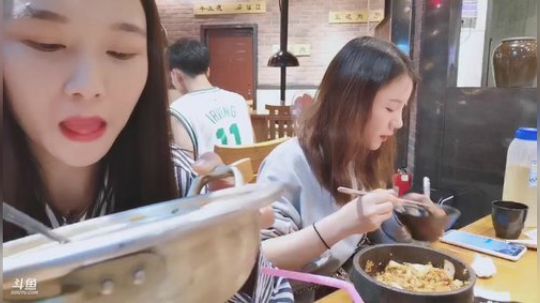 菜菜的瓜皮帽发布了一个斗鱼视频2019-10-02