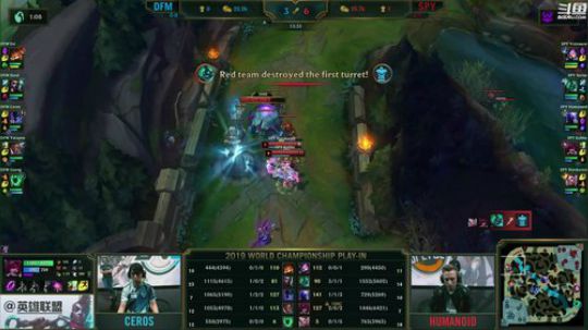 我在斗鱼看英雄联盟赛事直播英雄联盟