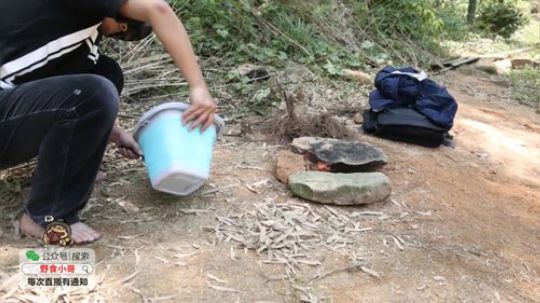 哆啦爱梦梦发布了一个斗鱼视频2019-10-03