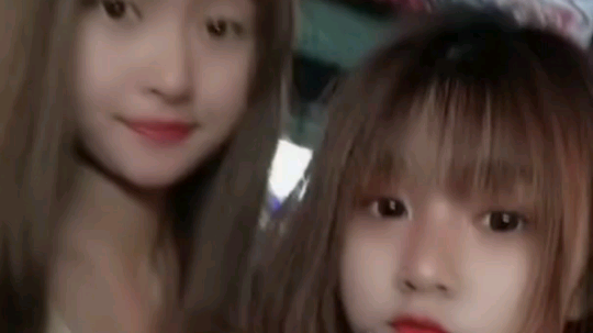 怎样心情会变好，，，，就想你俩像以前一样好好的，，，想妈妈[