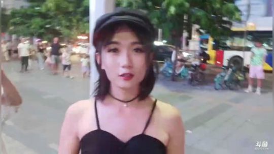 一群女装大佬逛广州 2019-10-01 19点场