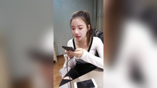 小姨子：新的一周你还在嘛 2019-10-07 20点场