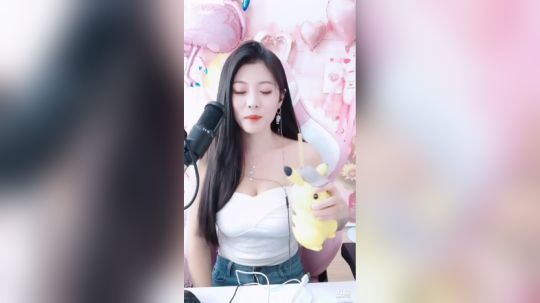 我在斗鱼看可爱christina直播颜值